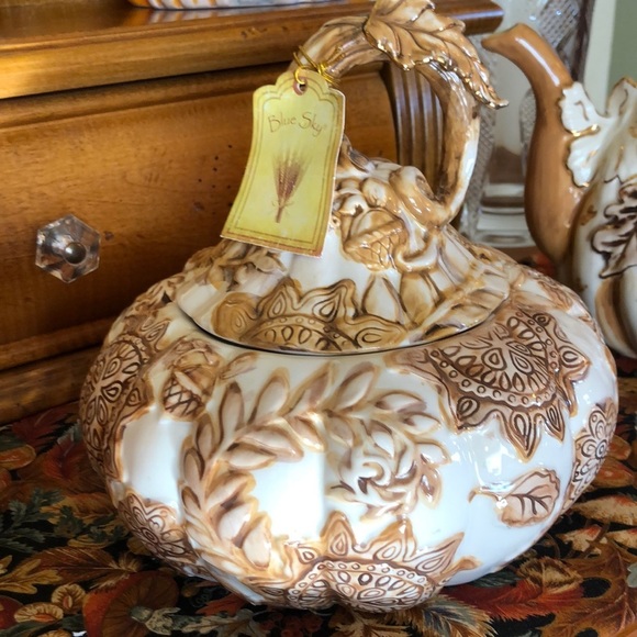 Blue Sky Other - Heather Goldminc Blue Sky Harvest Pumpkin Tureen Ivory and Gold